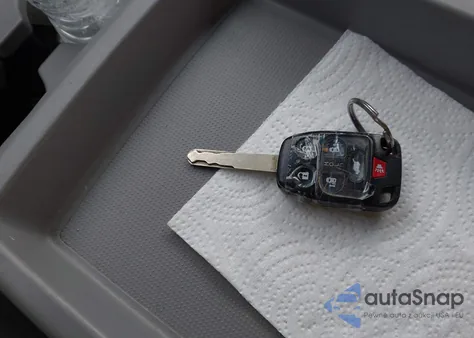 2011 Honda Odyssey Ex-L from USA, damaged, VIN 5FNRL5H60BB097645